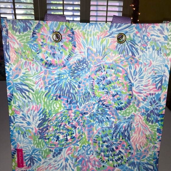 Lilly Pulitzer Market Tote Shell Of A Party - Picture 11 of 16